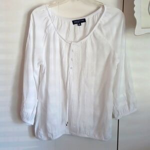 Jones New York,3/4 sleeve white peasant blouse with lace accents. SZ M